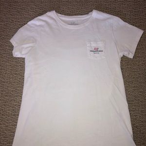 Vineyard Vines T shirt